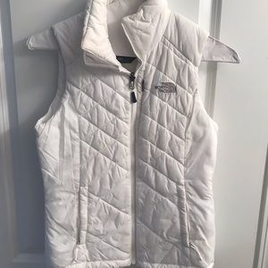 White North face vest XS